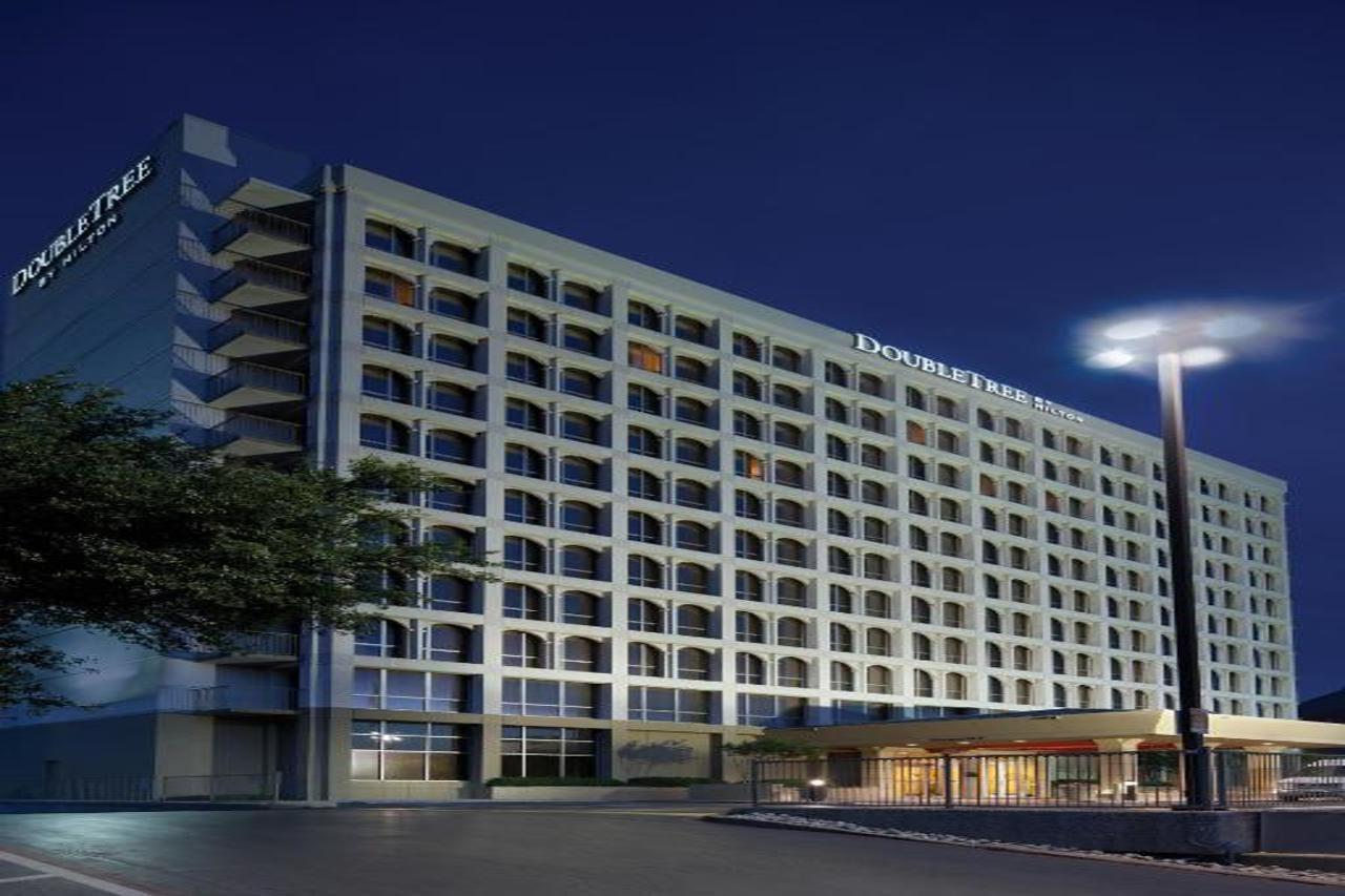 Doubletree By Hilton Dallas Market Center Exterior foto