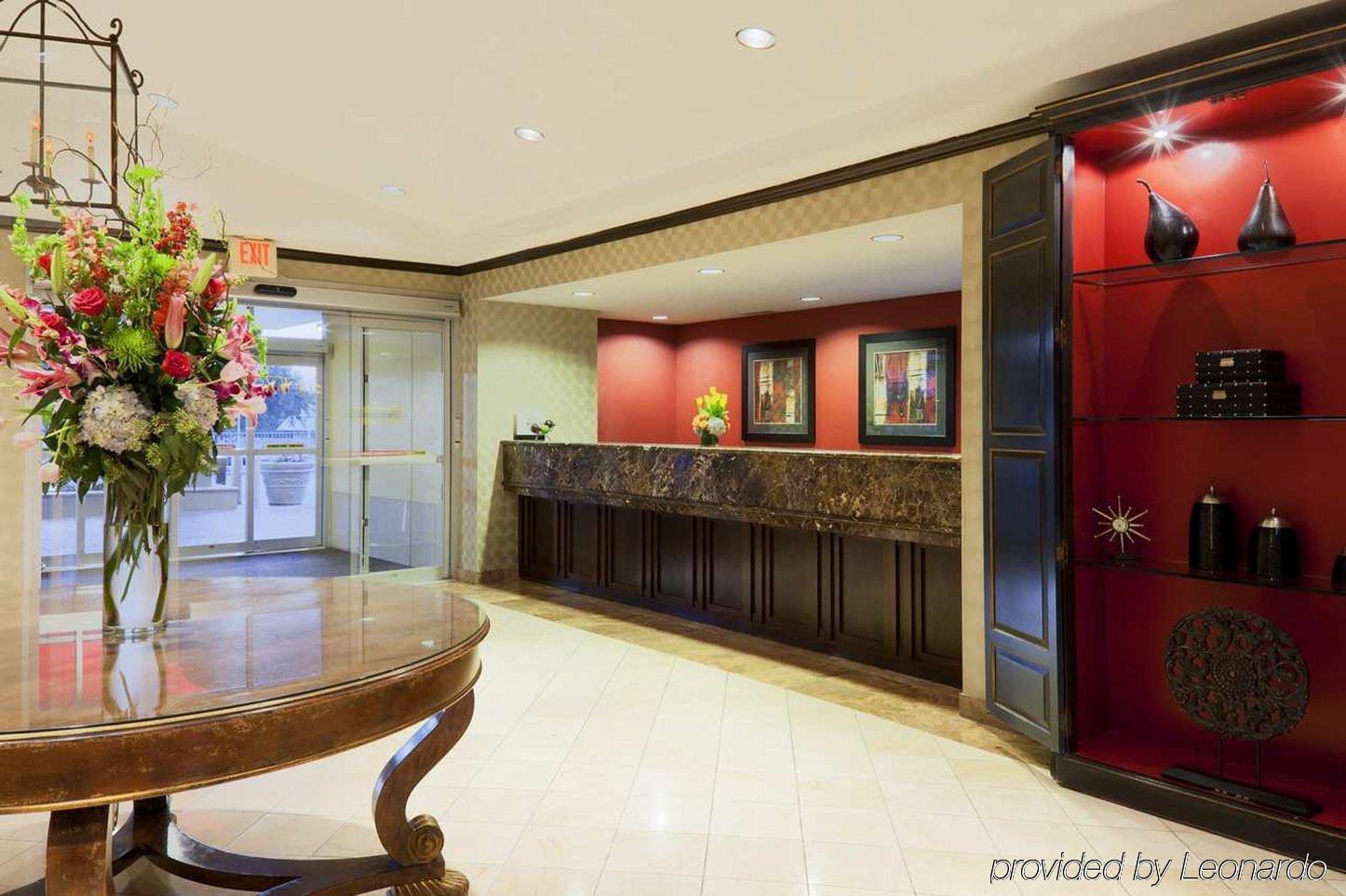 Doubletree By Hilton Dallas Market Center Interior foto