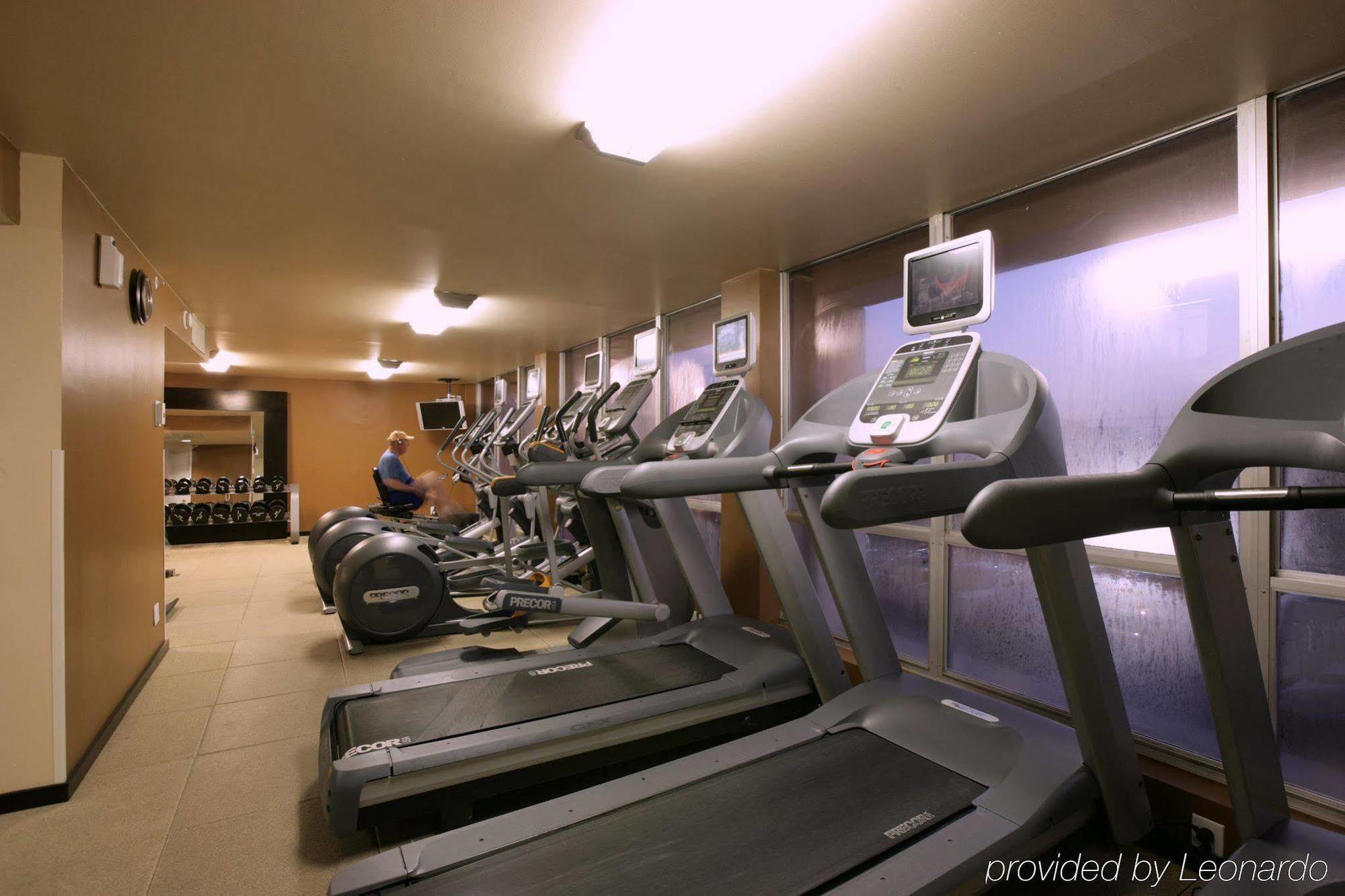 Doubletree By Hilton Dallas Market Center Facilidades foto